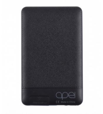 Šikovný CardPhone od Apei se pyšní konstrukci podobné velikosti kreditní karty, která se Vám hodí jak pro cestování tak pro použití jako sekundární mobilní telefon.