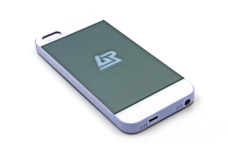 Elegantní zadní obal pro iPhone 5, 5s se zabudovaným QI přijímačem pro možnost bezdrátového nabíjení.