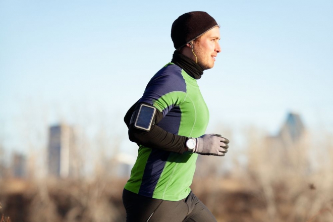 Sportovní obal pro dotykové mobilní telefony díky, kterému Vám už nikdy nebude telefon překážet ať už běháte, posilujete či jinak provozujete jiný sport. 
